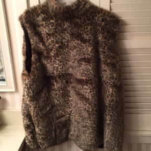 Fabulous Furs Other - Donna Salyers Fabulous Furs leopard print vest Fabulous Furs Other - Donna Salyers Fabulous Furs leopard print vest